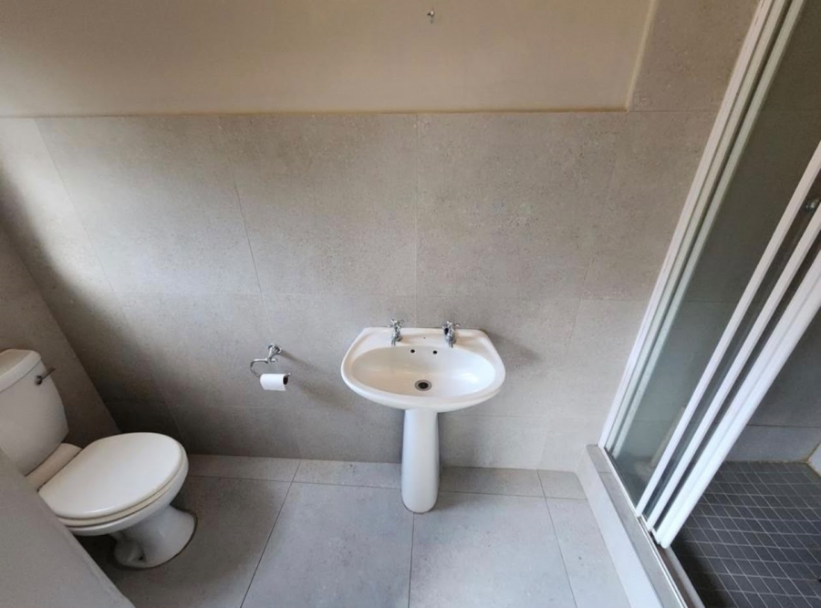 To Let 3 Bedroom Property for Rent in Groenvlei Sh Free State